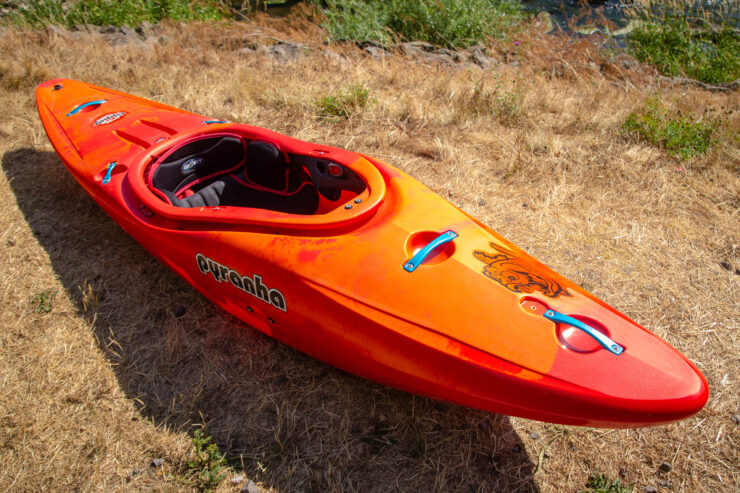 pyranha 9R Kayak