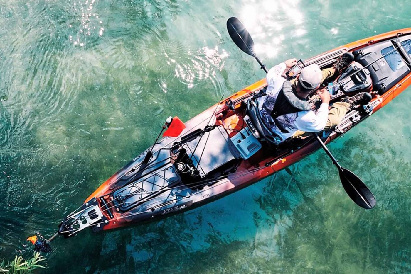 pesca desde un kayak