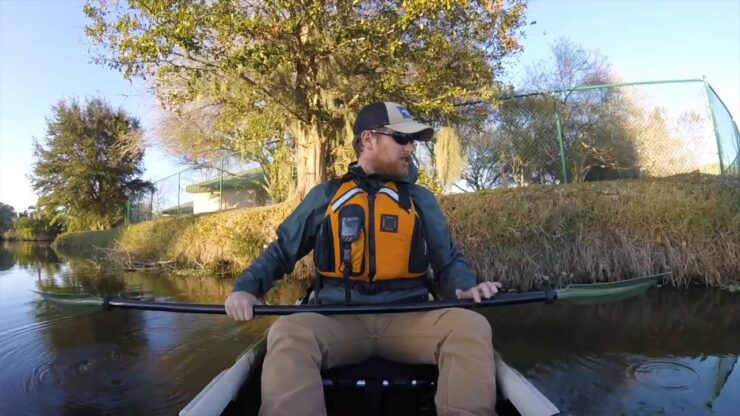 Cómo elegir el equipo de pesca de kayak adecuado