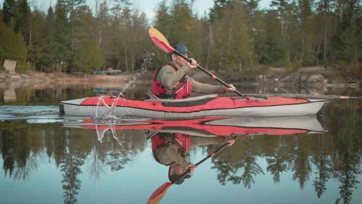 Tutto quello che devi sapere sui kayak gonfiabili