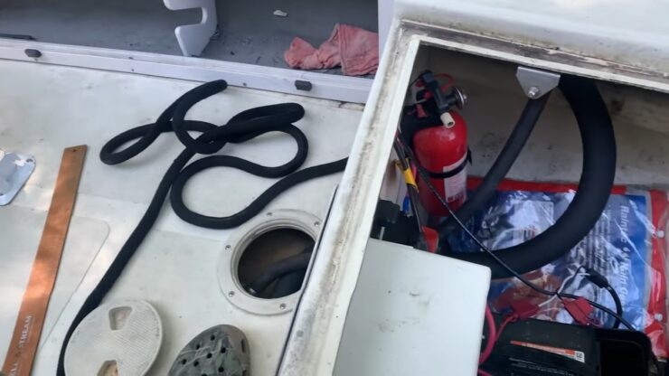 Air Leak in Fuel Line Symptoms in Outboard Engine