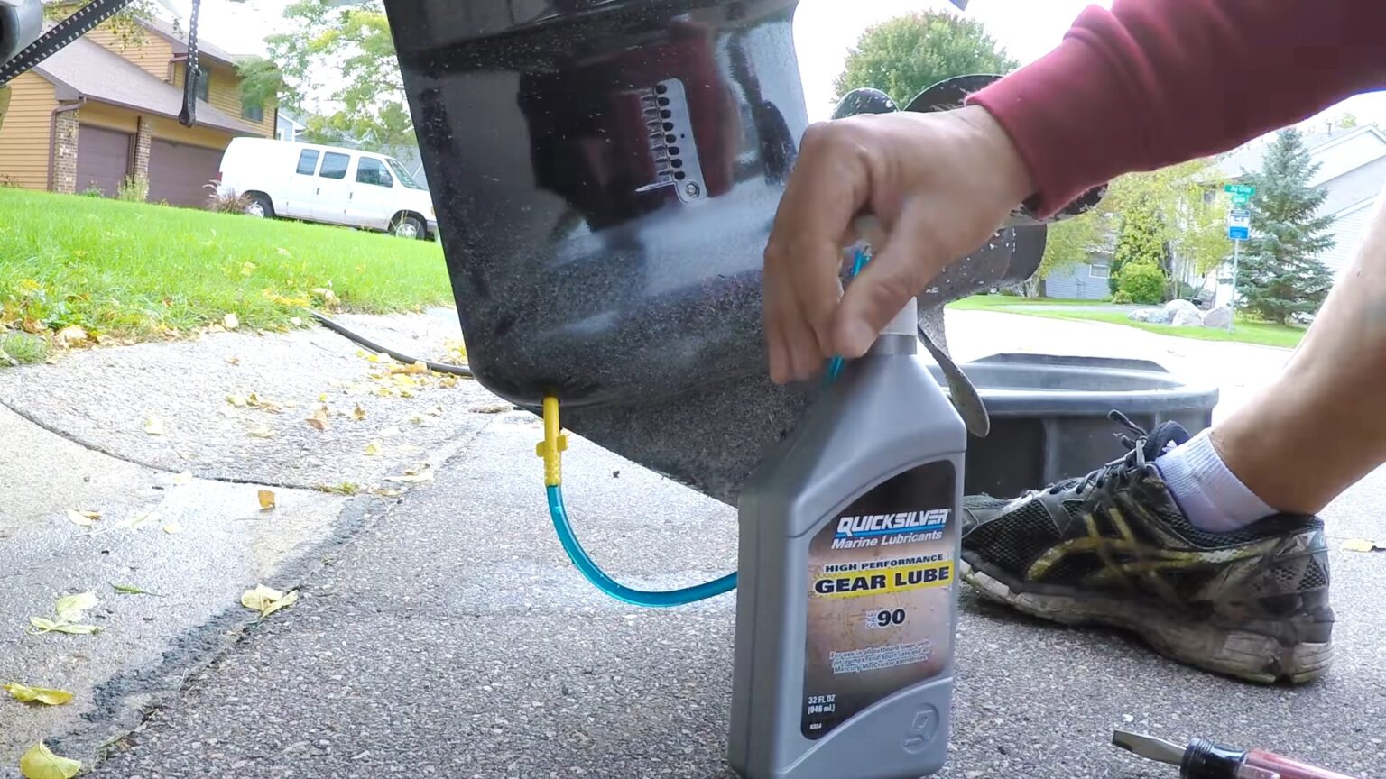 Mercury High Performance Gear Lube vs Quicksilver Our Comparison