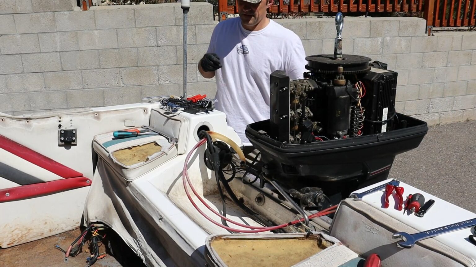 Why Is Outboard Motor Water Not Coming Out of Pee Hole? Several Steps