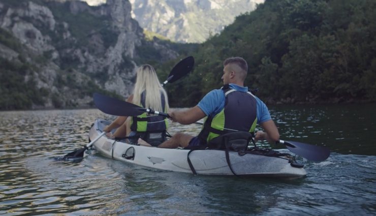 what to do if kayak sinks