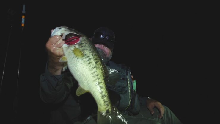 Ne partez pas seul en kayak de nuit