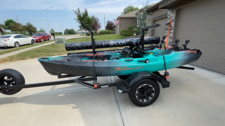 Treoir ceannacháin KAYAK TRAILER