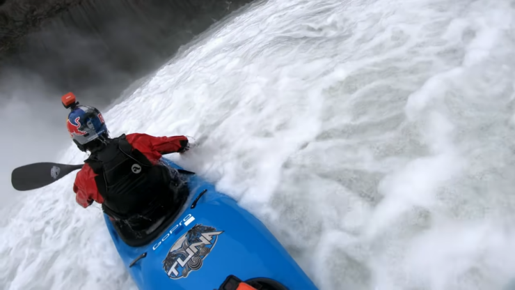 Kayaking Iceland