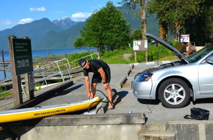 ¿Merecen la pena las bombas eléctricas para kayak?