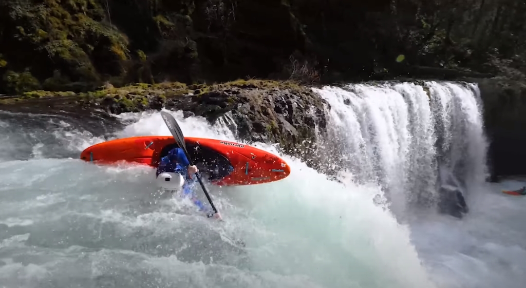 Paddling Paradise Kayaking στα παράκτια θαύματα της Πορτογαλίας